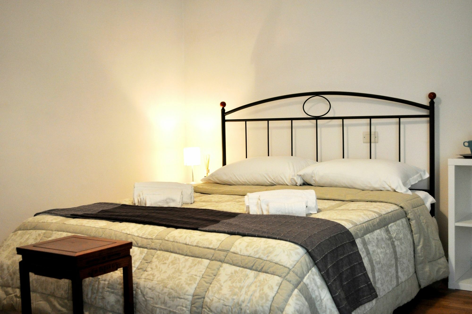 Apartment Debby Rom